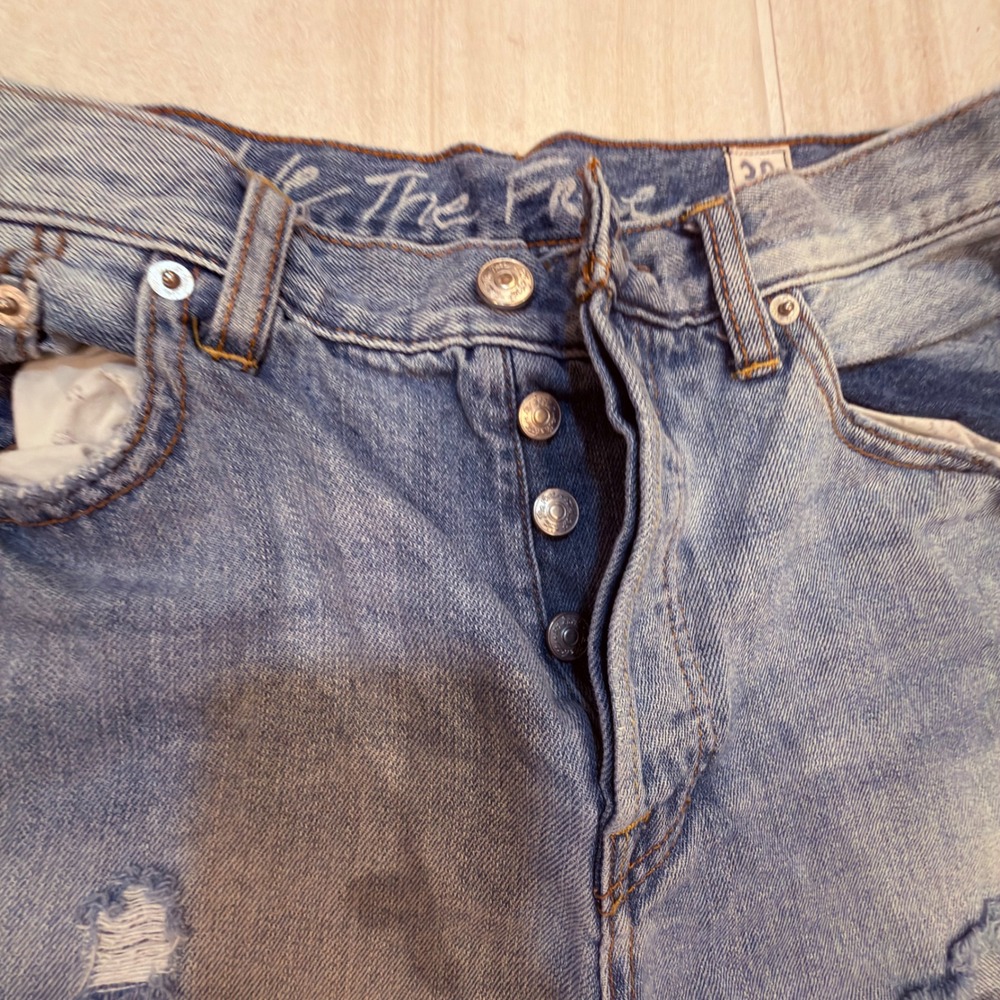 We‎ The Free People Distressed Denim Shorts Light Wash Button Fly Size 30 Boho